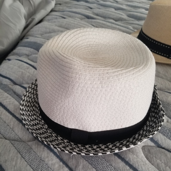 Straw hats - Picture 5 of 5